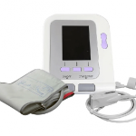 BAUMANÓMETRO DIGITAL DE ESCRITORIO CHECKATEK USO HUMANO  B14H